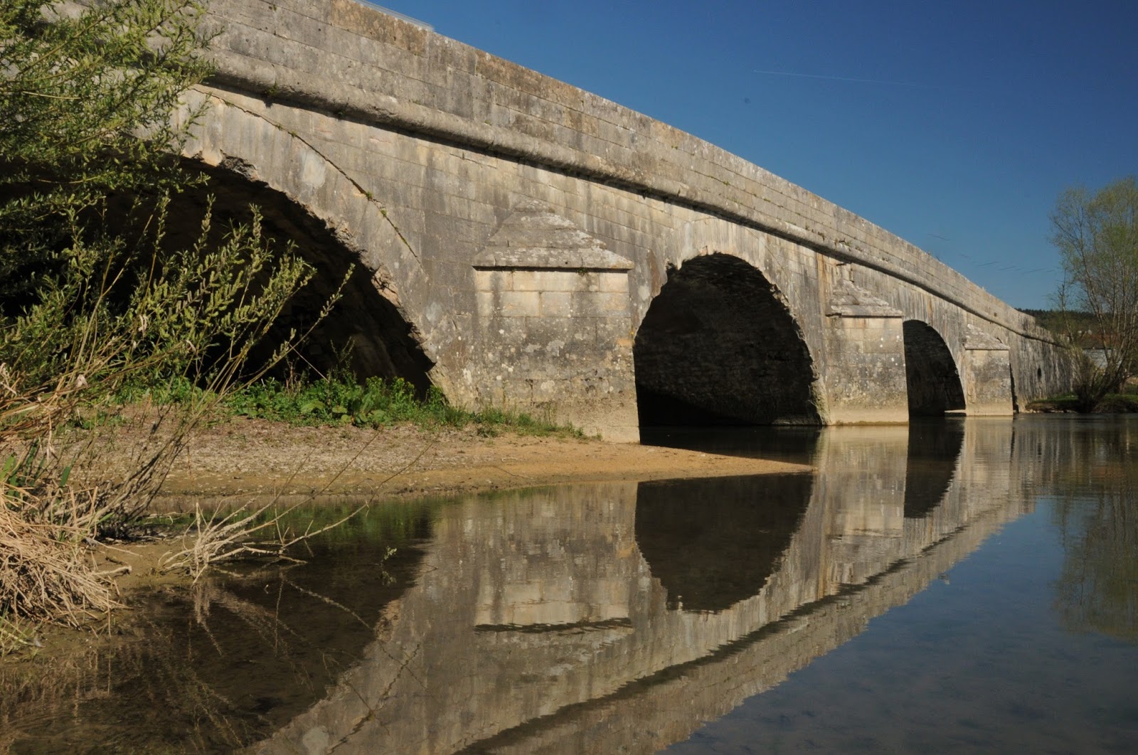 JURA, UNE TERRE, DES HOMMES: Pont-du-Navoy 39300. Le pont sur l'Ain.
